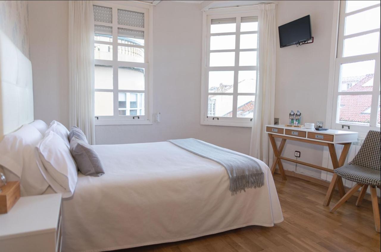 Hostal Zahara Ferrol Exterior foto