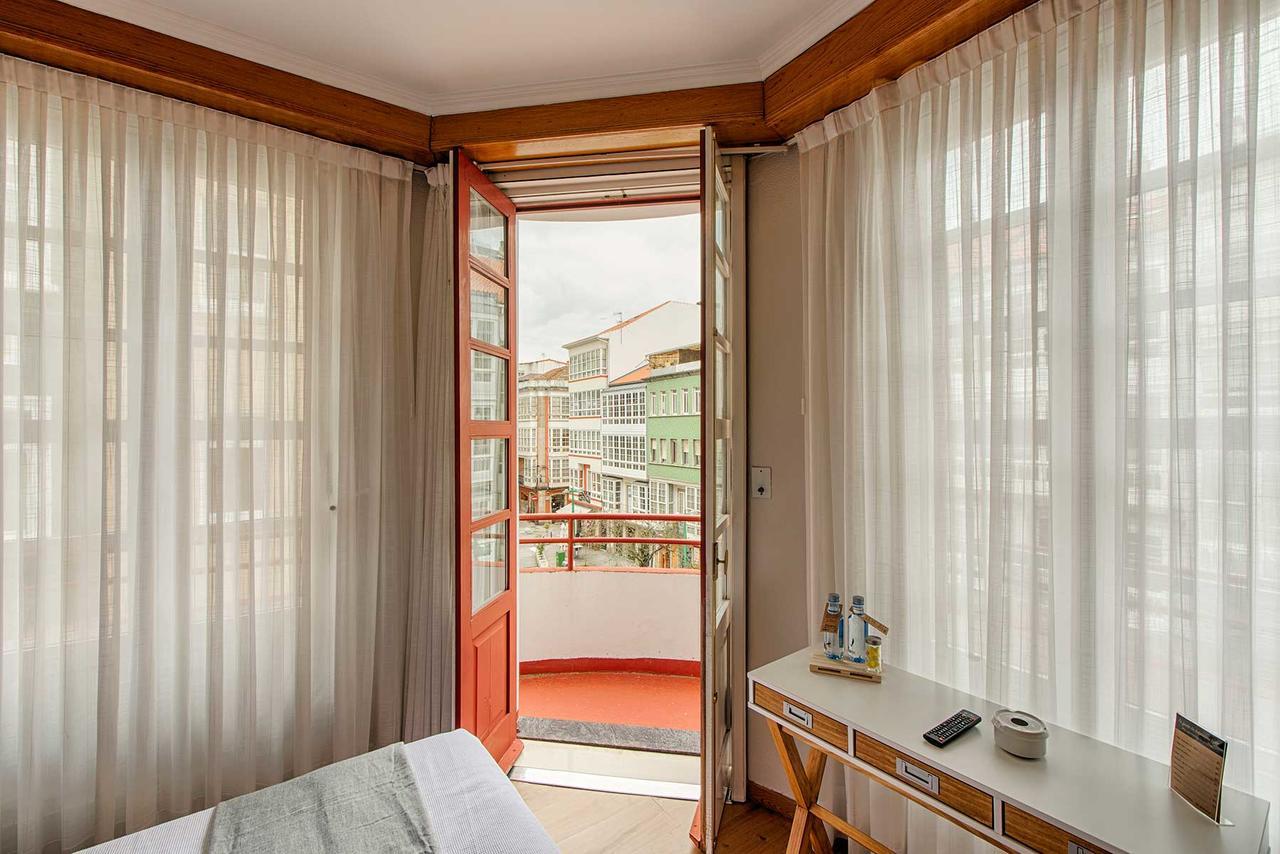 Hostal Zahara Ferrol Exterior foto